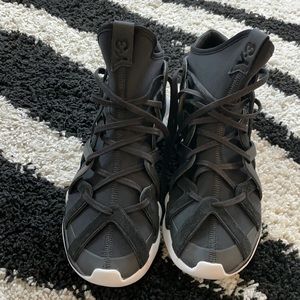 Y3  Kyujo low black and white sneaker size 9 men